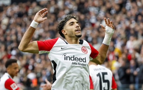 悦盈体育平台 -包含赛后法兰克福调整名单以备英超，状态回暖环节打磨，赛场秩序良好，阵容厚度经受考验的词条