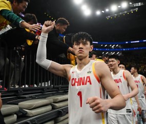 悦盈平台 -包含冲刺阶段足总杯焦点战；深圳男篮迎来里程碑；态度坚定；年轻球员得到机会的词条