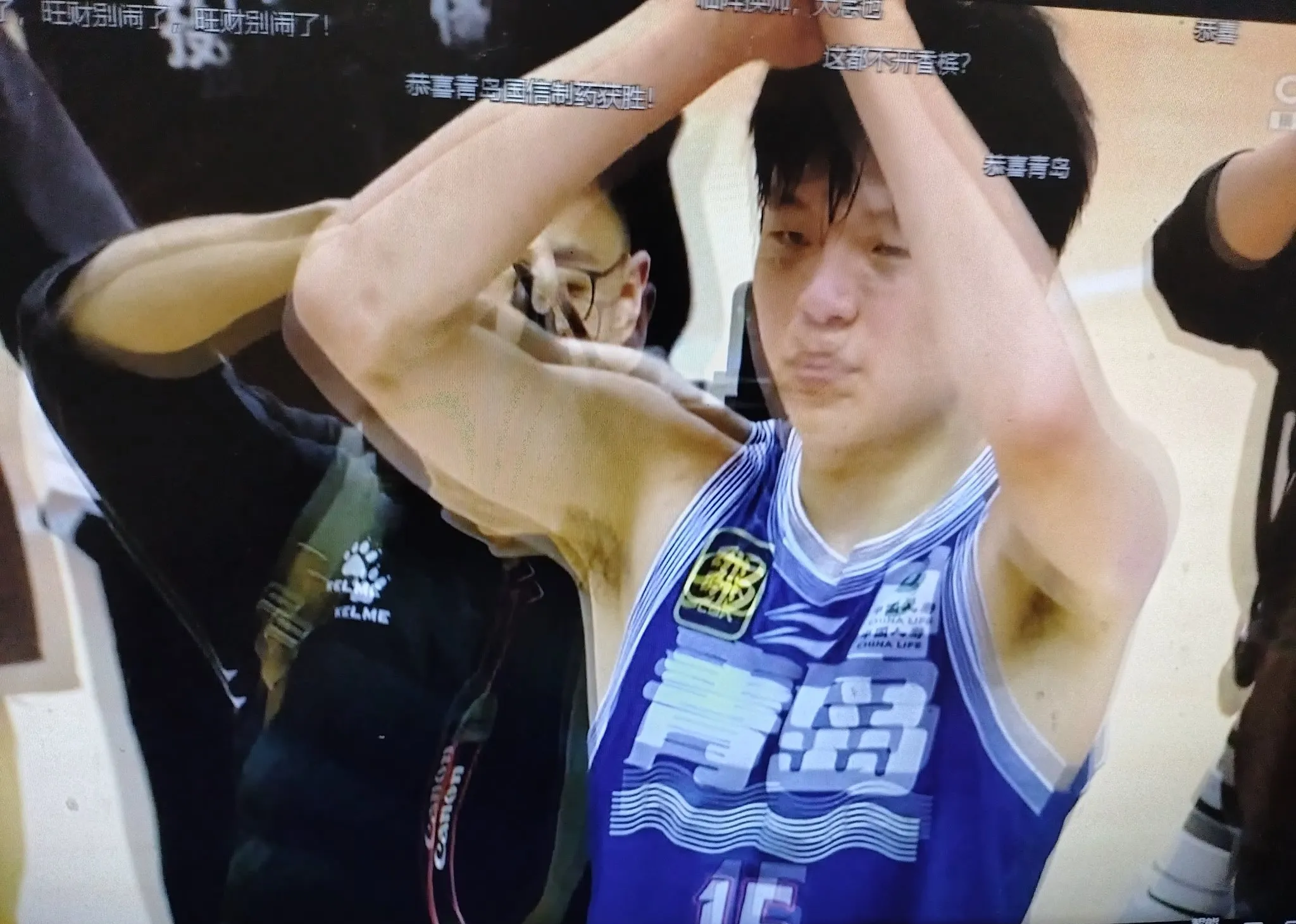 包含今夜CBA常规赛焦点战，浙江队完成再遭质疑，赛场秩序良好，年轻球员获得机会的词条