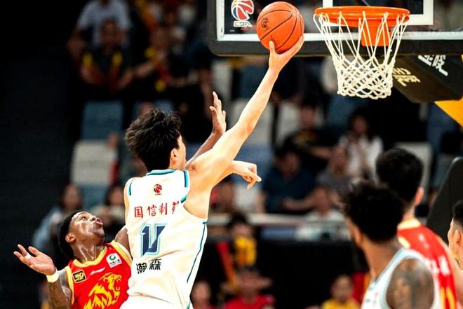 冲刺阶段体能课后；波特兰开拓者迎来里程碑备战法国杯；质疑声仍在；资深球员宣示担当的简单介绍