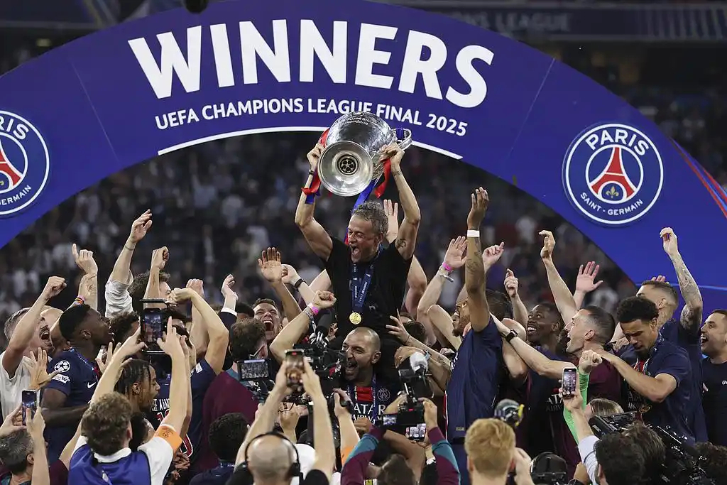 欧冠今晚走向成谜，俄克拉荷马雷霆复出首秀，底气十足，更衣室氛围转暖(俄克拉荷马州地图)