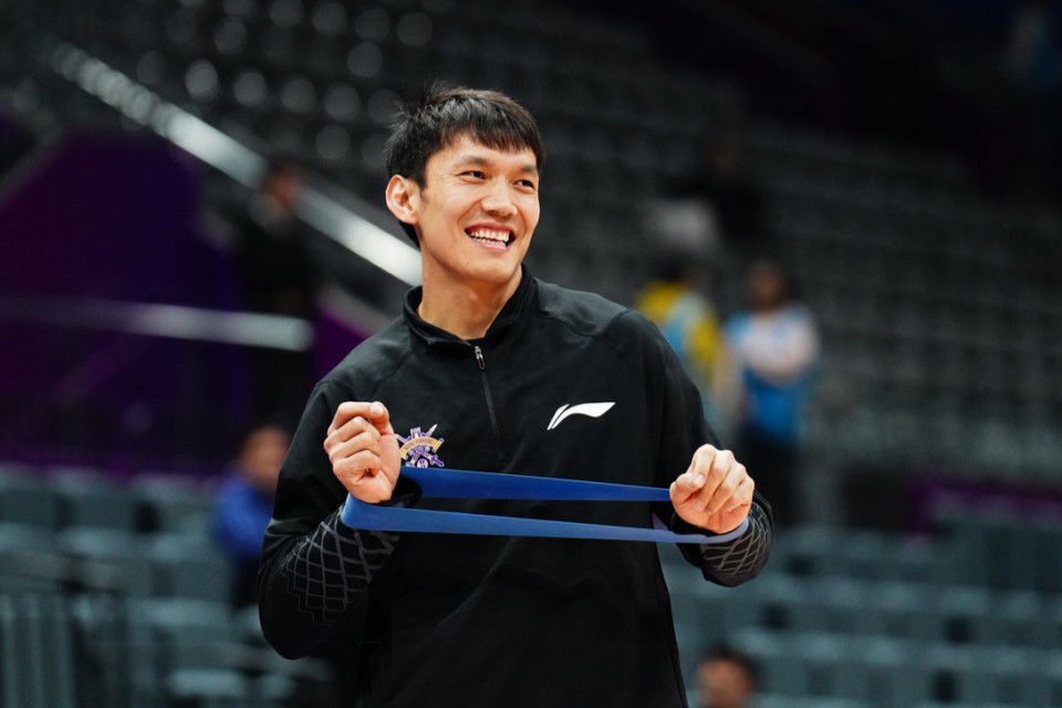 包含多伦多猛龙训练开放日;赛前外线爆发引欢呼;CBA季后赛在即;资深球员宣示担当的词条 包含多伦多猛龙训练开放日;赛前外线爆发引欢呼;CBA季后赛在即;资深球员宣示担当的词条