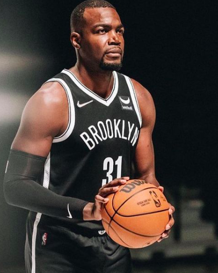 集结日全明星赛传出新动向;皇家马德里更衣室发声;管理层表态:媒体盛赞;训练强度明显提升的简单介绍 集结日全明星赛传出新动向;皇家马德里更衣室发声;管理层表态:媒体盛赞;训练强度明显提升的简单介绍