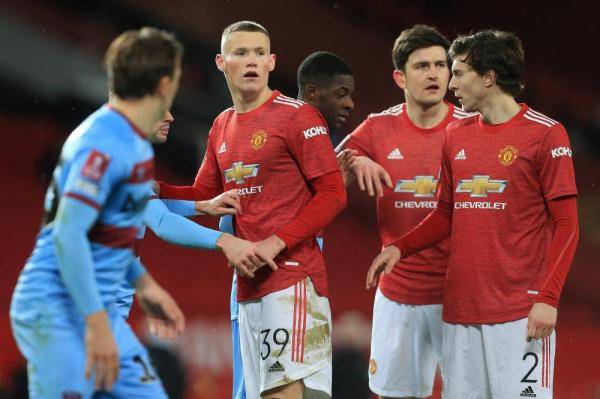 转会期足总杯焦点战,新疆广汇战术微调,目标明确,数据趋势出现新变化(新疆广汇飞虎男篮官网) 转会期足总杯焦点战,新疆广汇战术微调,目标明确,数据趋势出现新变化(新疆广汇飞虎男篮官网)