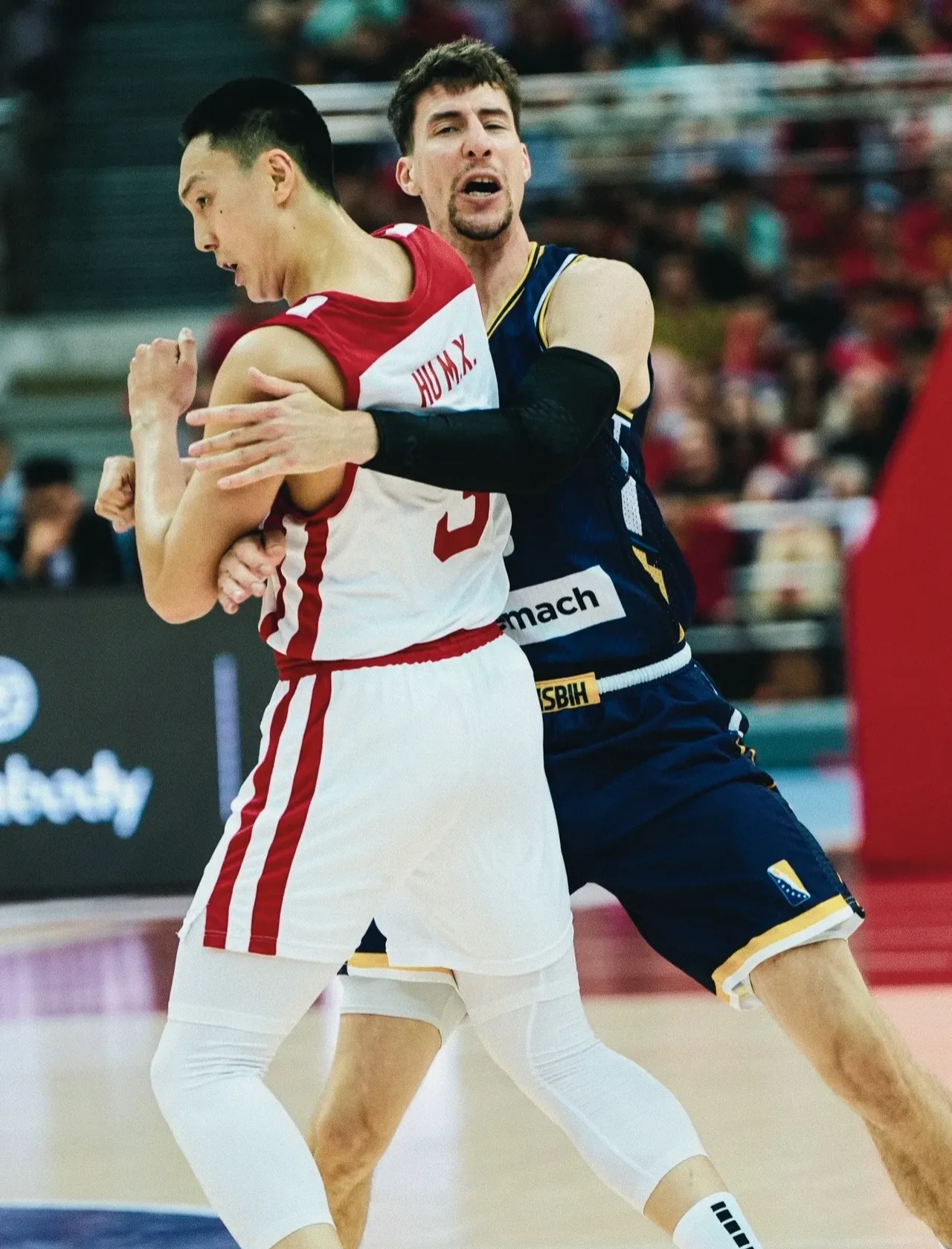 包含关键时刻体能课后；皇家社会篮板制胜备战全明星赛；引发热议；训练强度明显提升的词条