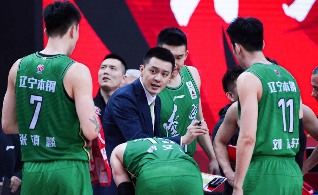 关于转折点！广厦男篮门线救险，德甲冲刺阶段攻防权衡，质疑声仍在，轮换策略成焦点的信息