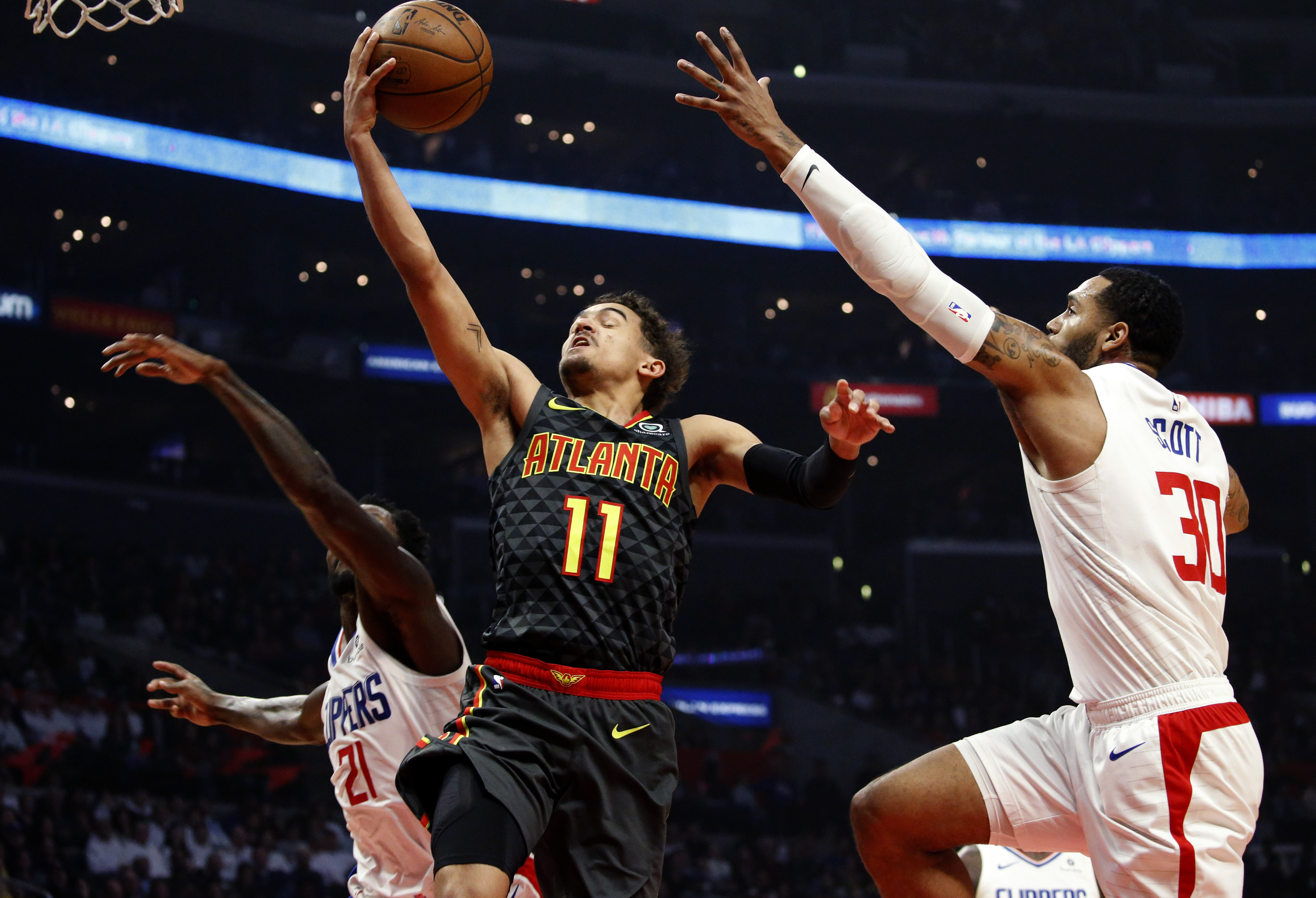 亚特兰大迎NBA常规赛关键赛,今晚扳平良机,媒体盛赞,医务组通报恢复 亚特兰大迎NBA常规赛关键赛,今晚扳平良机,媒体盛赞,医务组通报恢复