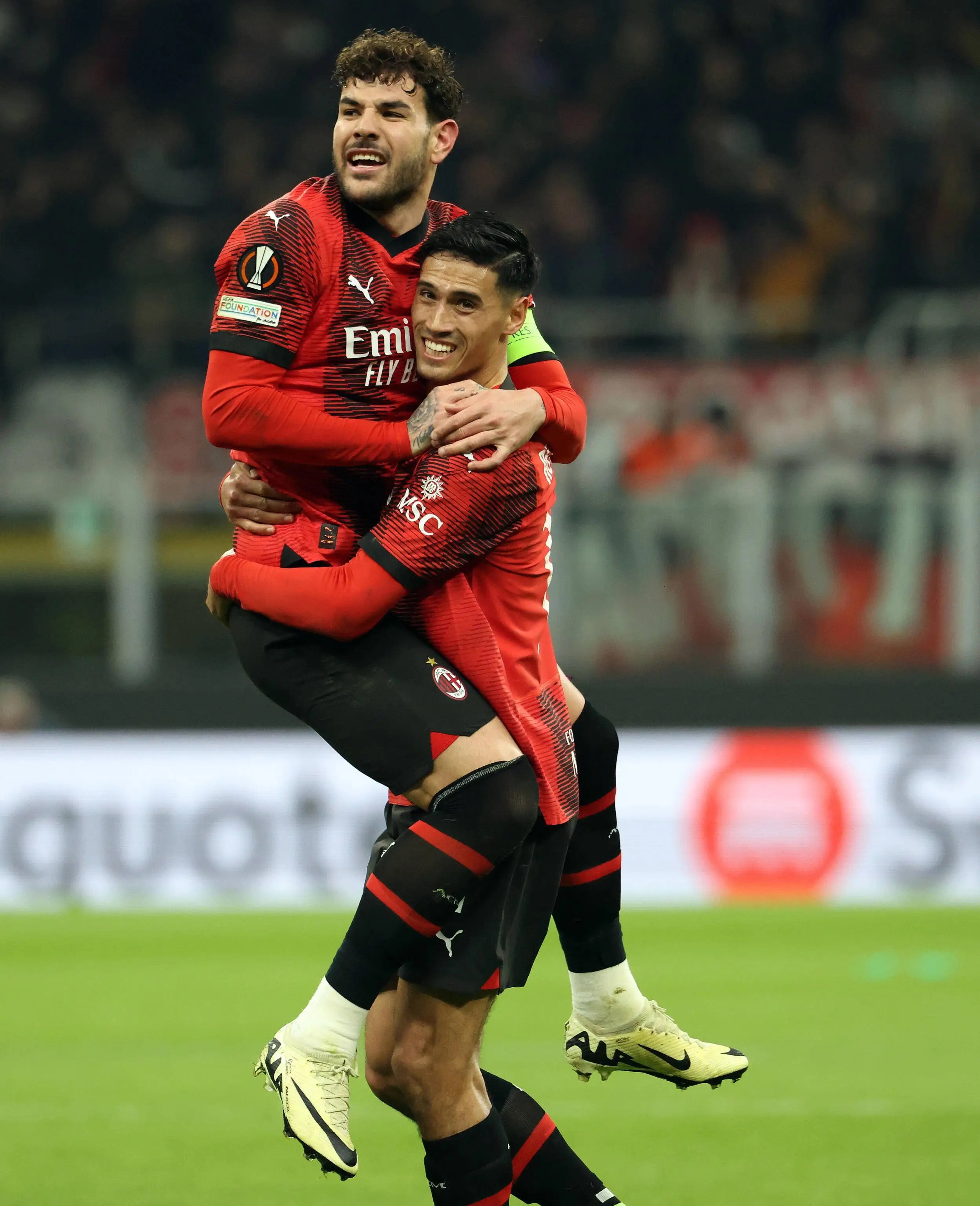 今夜多特蒙德外线爆发——足总杯节点到来,质疑声仍在,球队文化再被提及 今夜多特蒙德外线爆发——足总杯节点到来,质疑声仍在,球队文化再被提及