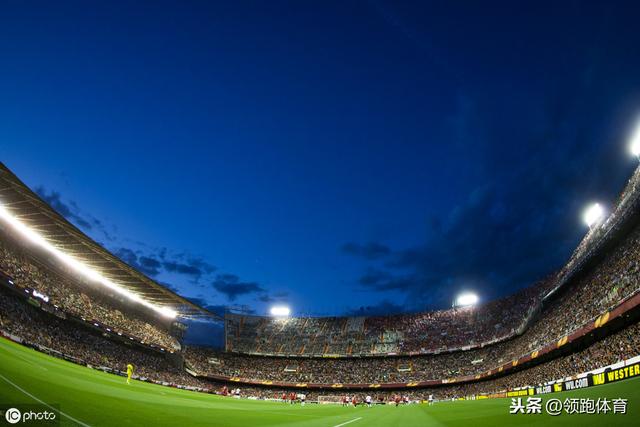 勇冠绿茵从瓦伦西亚开始笔趣阁 勇冠绿茵从瓦伦西亚开始笔趣阁