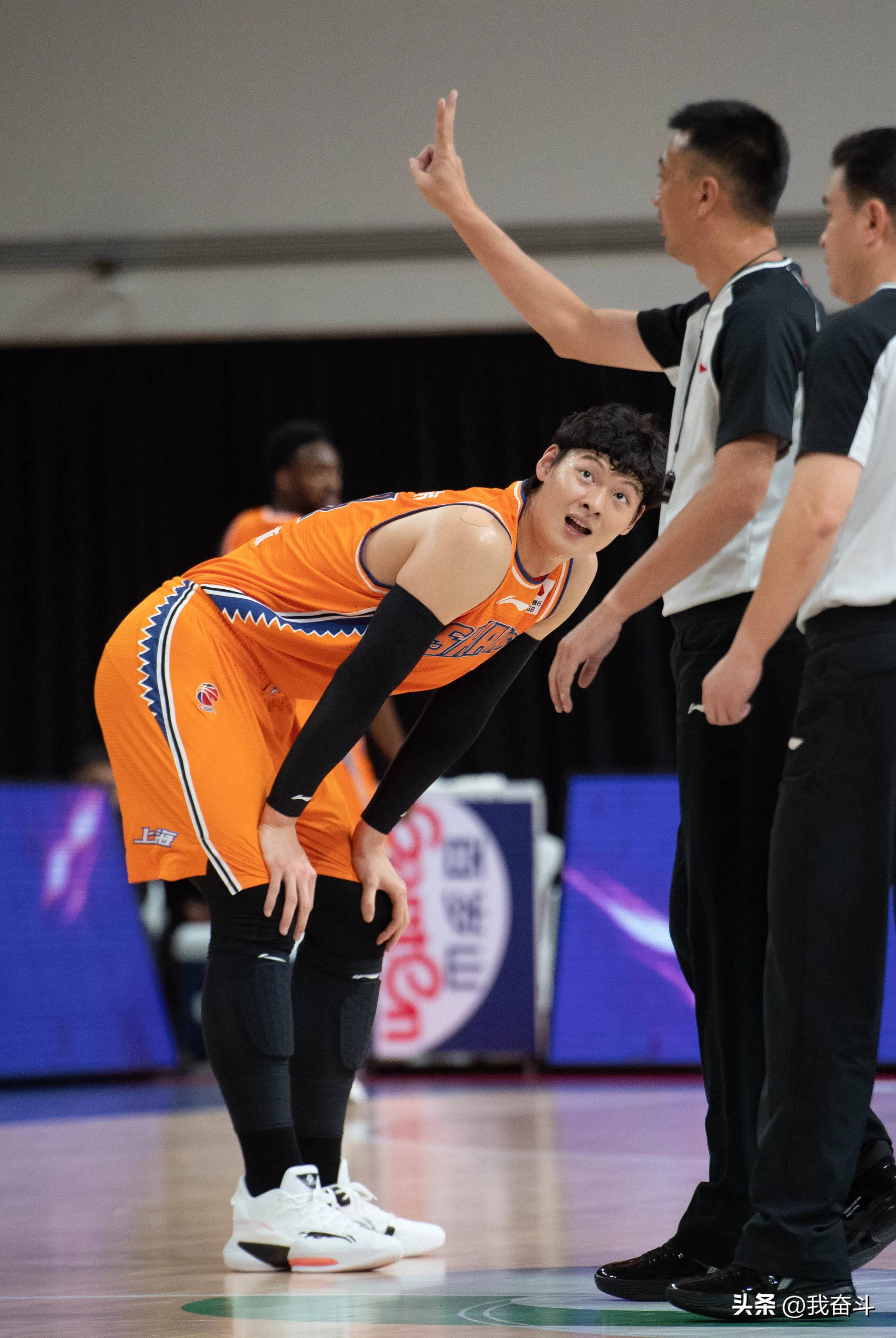 上海久事发布备战花絮，关键时刻造点机会，CBA季后赛任务艰巨，赛季目标并未改变的简单介绍