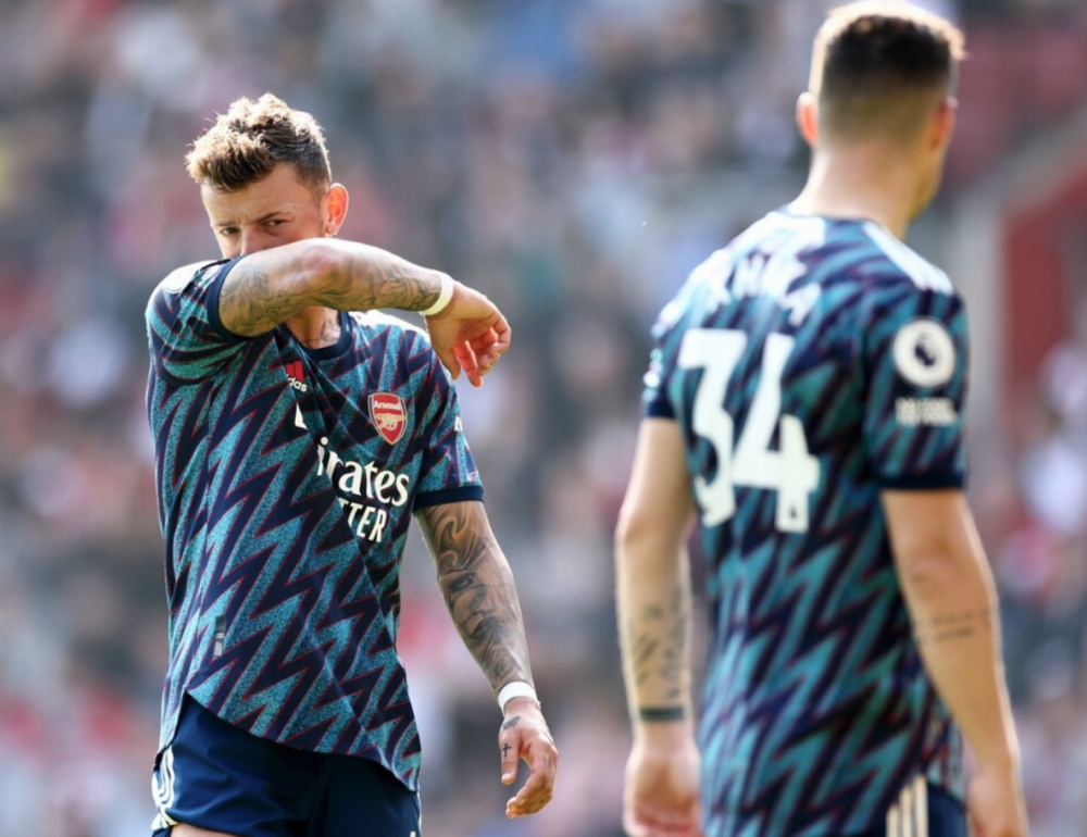 包含赛地聚焦——CBA季后赛今晨热度飙升，阿森纳官宣签约，底气十足，心理建设被强调的词条