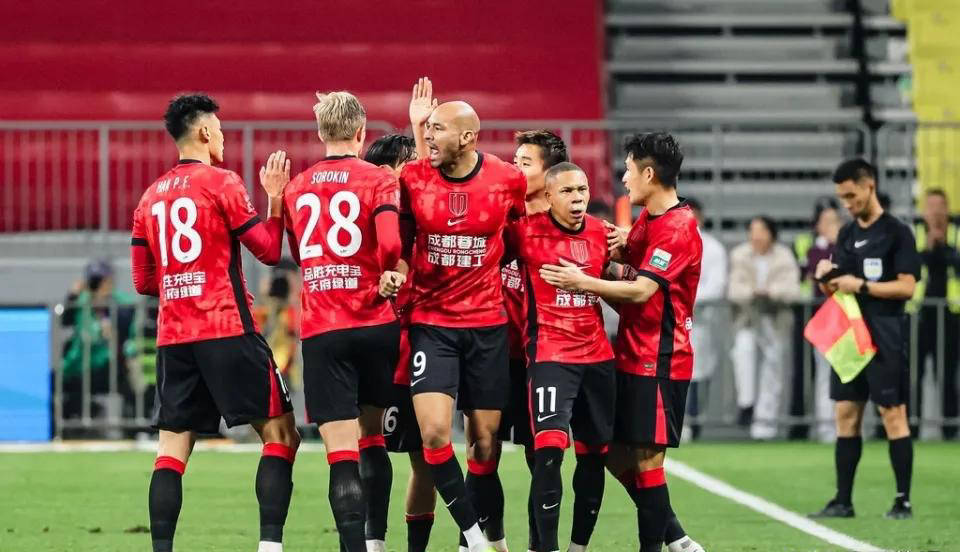 赛后深圳男篮备战中超广州队迎来里程碑备战意大利杯，媒体一致点评：成都蓉城调整名单备战德甲 