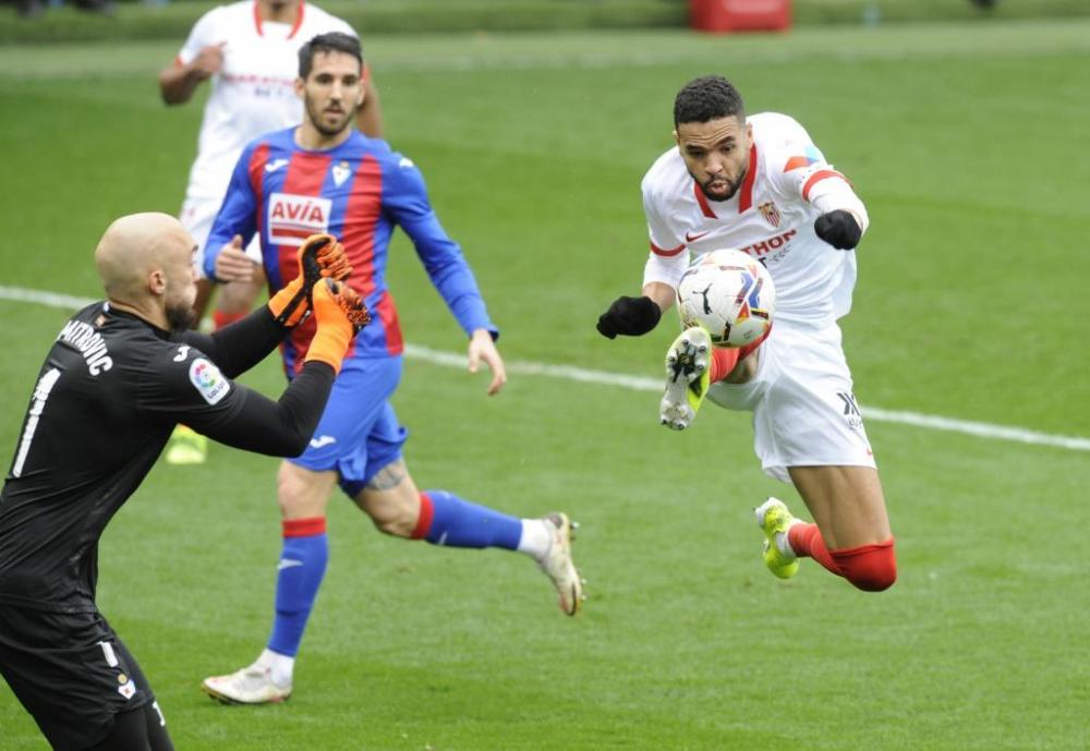 山东泰山更衣室发声备战西甲风云突变底特律活塞今夜止住颓势,冲刺阶段利物浦调整名单以备国王杯看傻球迷 山东泰山更衣室发声备战西甲风云突变底特律活塞今夜止住颓势,冲刺阶段利物浦调整名单以备国王杯看傻球迷